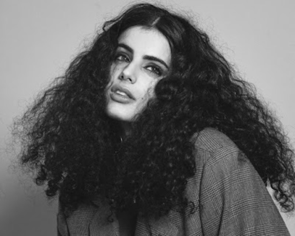 Meet your Posher, Cara